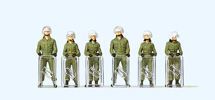 Preiser H0 - 10395 - Police in Action with Protection (ME)
