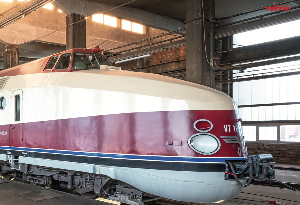 Märklin 38175 - Diesel-Schnellzugset VT 18.16 „Görlitz“ – DR/DDR