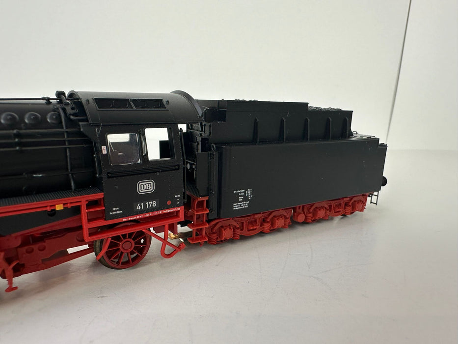 Märklin 37923 - BR 41 - Dampflokomotive mit Tender