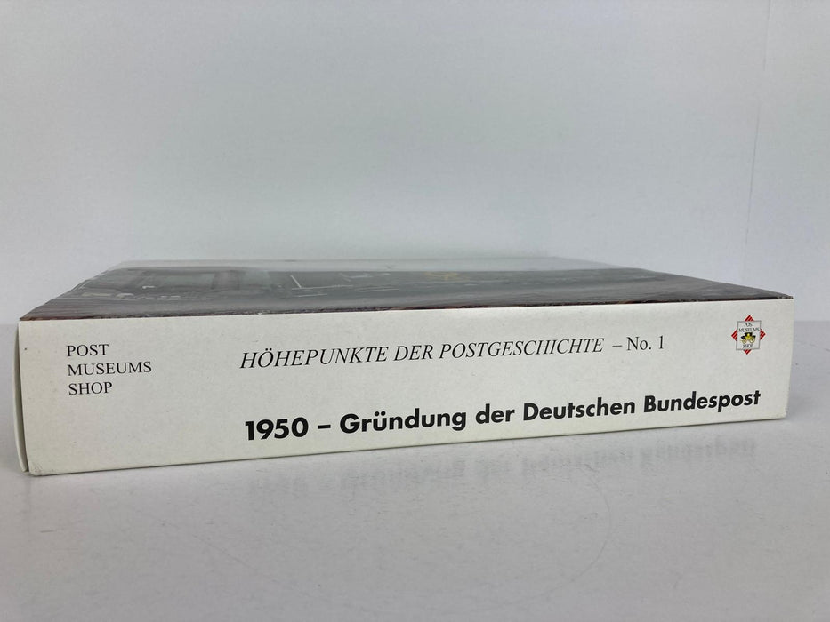 Märklin 41576 – Set of 3 Postal Carriages – "Deutsche Post"