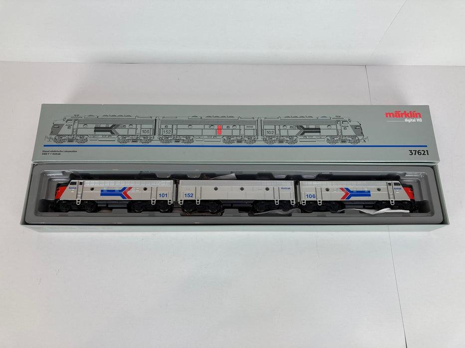 Märklin 37621 - Dreiteiliges F7 EMD „Amtrak“ – USA