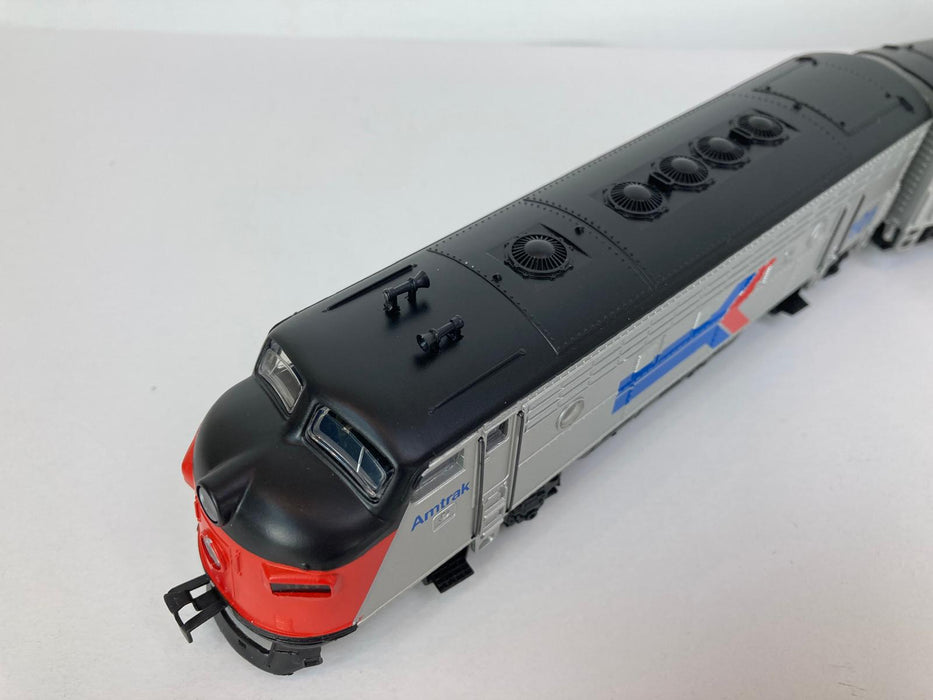 Märklin 37621 - Dreiteiliges F7 EMD „Amtrak“ – USA