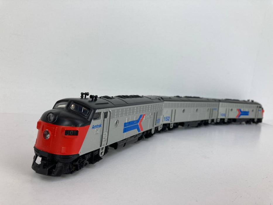 Märklin 37621 - Dreiteiliges F7 EMD „Amtrak“ – USA