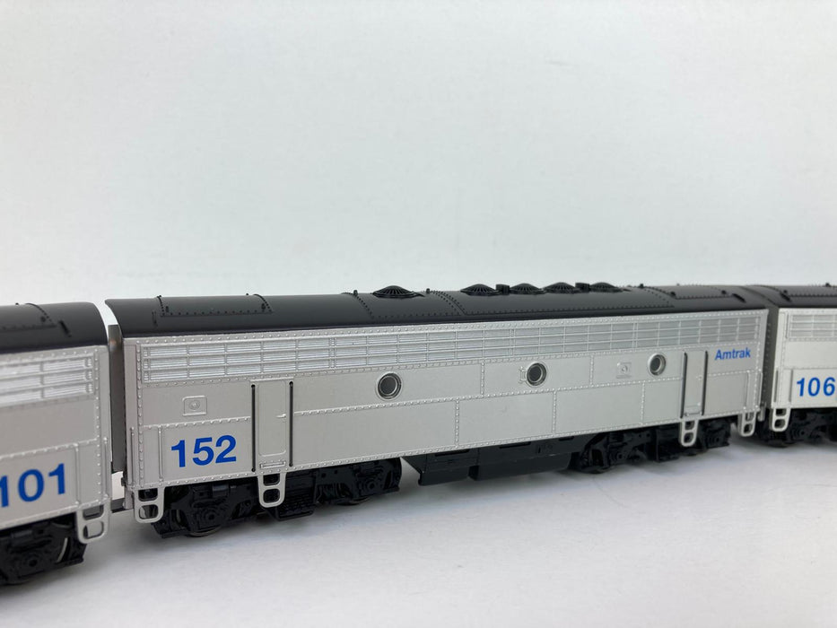 Märklin 37621 - Dreiteiliges F7 EMD „Amtrak“ – USA