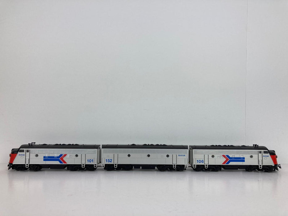 Märklin 37621 - Dreiteiliges F7 EMD „Amtrak“ – USA