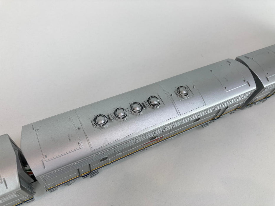 Märklin 3362 - Dreiteiliger F7 EMD „Santa Fe“ Blau/Silber - USA