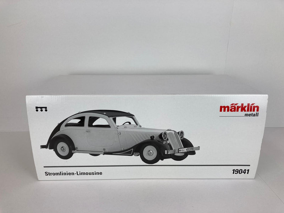 Märklin 19041 - 1:16 Gestroomlijnde Limousine uit de Jaren '30 - Metaal