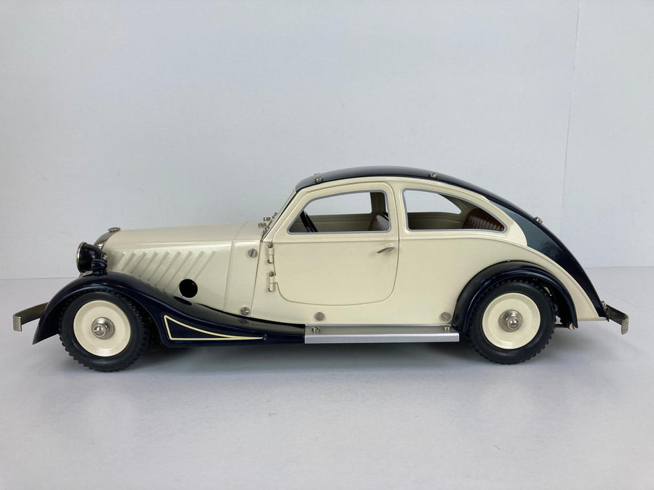 Märklin 19041 - 1:16 Gestroomlijnde Limousine uit de Jaren '30 - Metaal