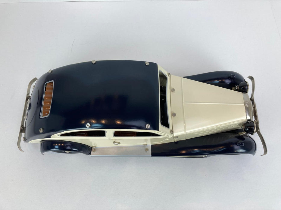 Märklin 19041 - 1:16 Gestroomlijnde Limousine uit de Jaren '30 - Metaal