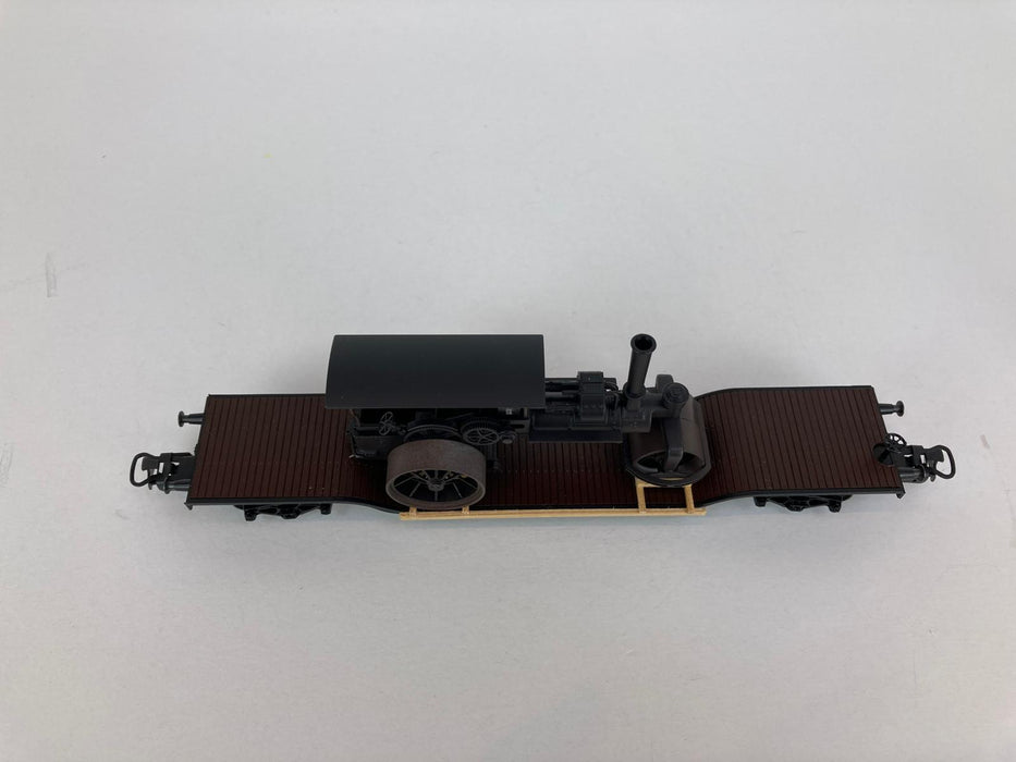 Märklin 46189 - Deep Flat Wagon with Steamroller - DR - Miniature Trainstore Märklin 46189 - Deep Flat Wagon with Steamroller - DR - Miniature Trainstore