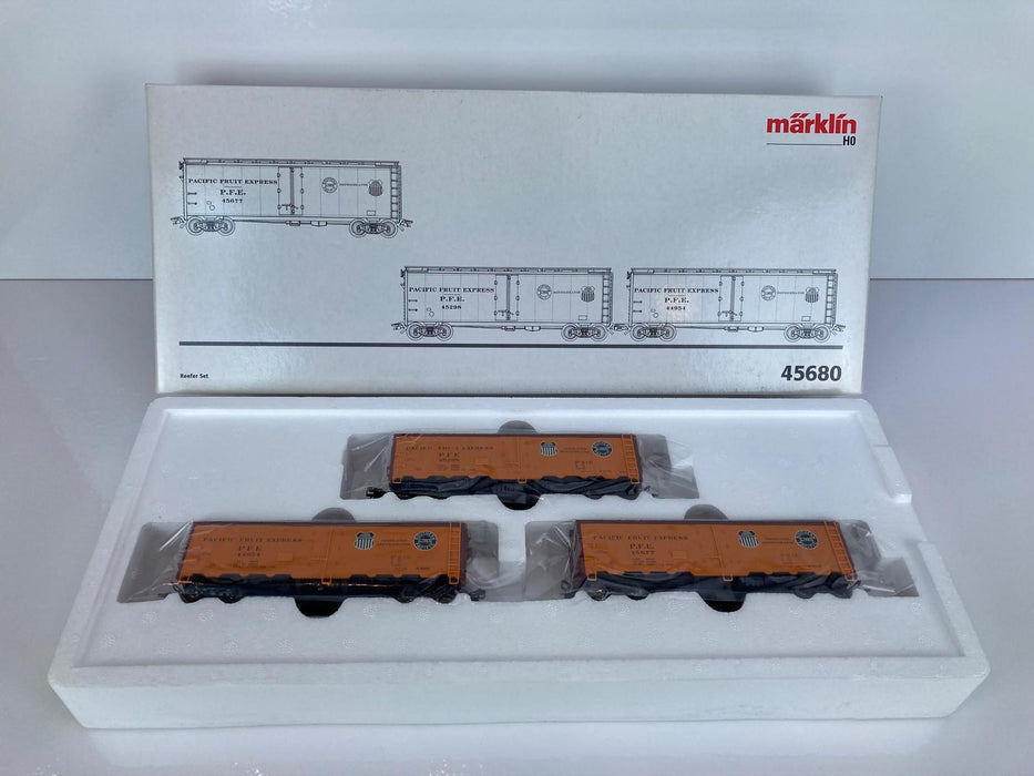 Märklin 45680 - 3 x Amerikaanse Boxcars - "Reefer" - Union Pacific