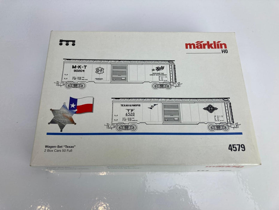 Märklin 4579 - 2 x Amerikaanse Boxcars - "Texas and Pacific" (T&P)