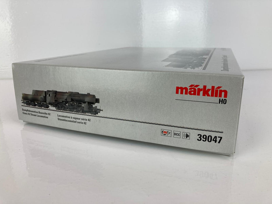 Märklin 39047 – DR BR 42 Stoomlocomotief – Camo – MFX+ & Sound