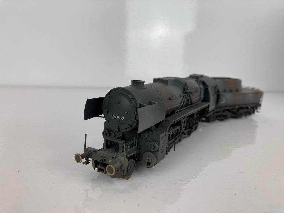Märklin 39047 – DR BR 42 Stoomlocomotief – Camo – MFX+ & Sound