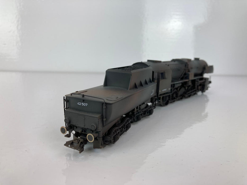 Märklin 39047 – DR BR 42 Stoomlocomotief – Camo – MFX+ & Sound