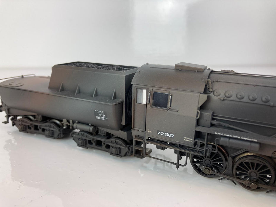 Märklin 39047 – DR BR 42 Stoomlocomotief – Camo – MFX+ & Sound