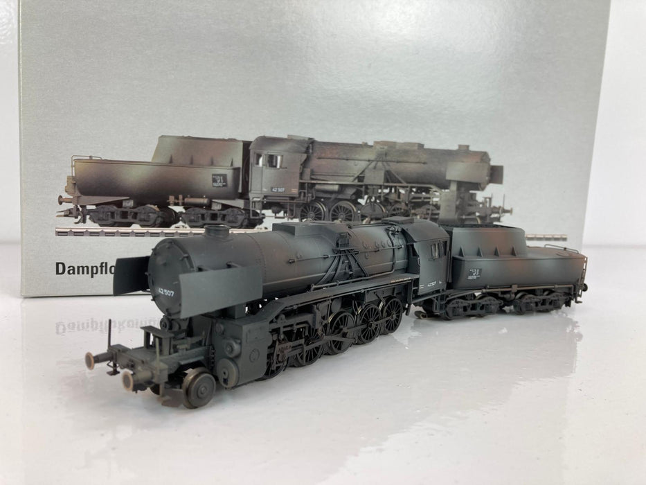 Märklin 39047 – DR BR 42 Stoomlocomotief – Camo – MFX+ & Sound