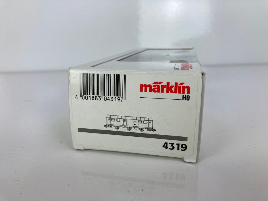 Märklin 4319 - Umbau Rijtuig 2e Klasse - DB (kopie)