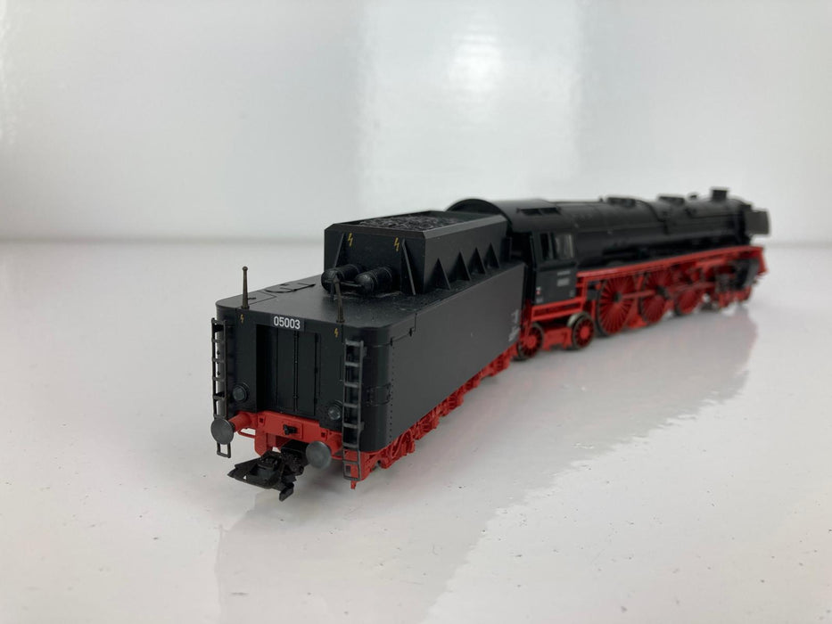Märklin 39050 - BR 05 DB - Lange Stoomlocomotief met Tender - MHI