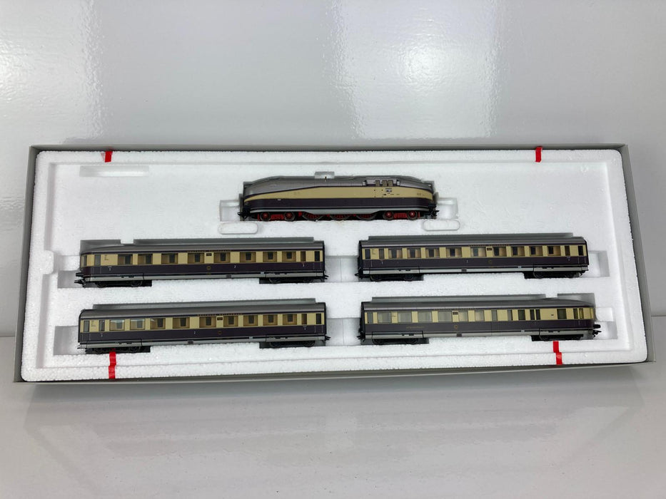 Märklin 26610 - Treinset 4-delig - "Henschel-Wegmann" - BR 61 - DRG
